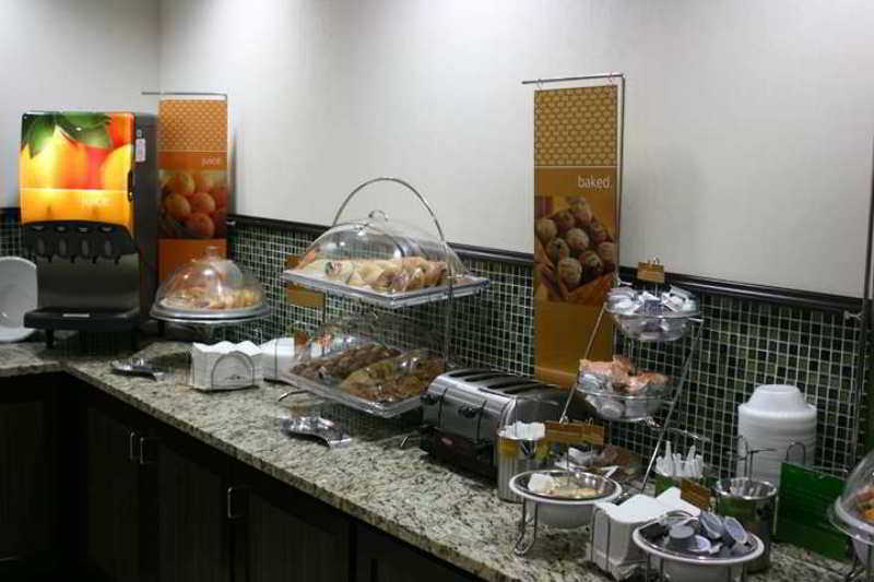 Wingate By Wyndham Charleston Coliseum Hotell North Charleston Restaurant bilde